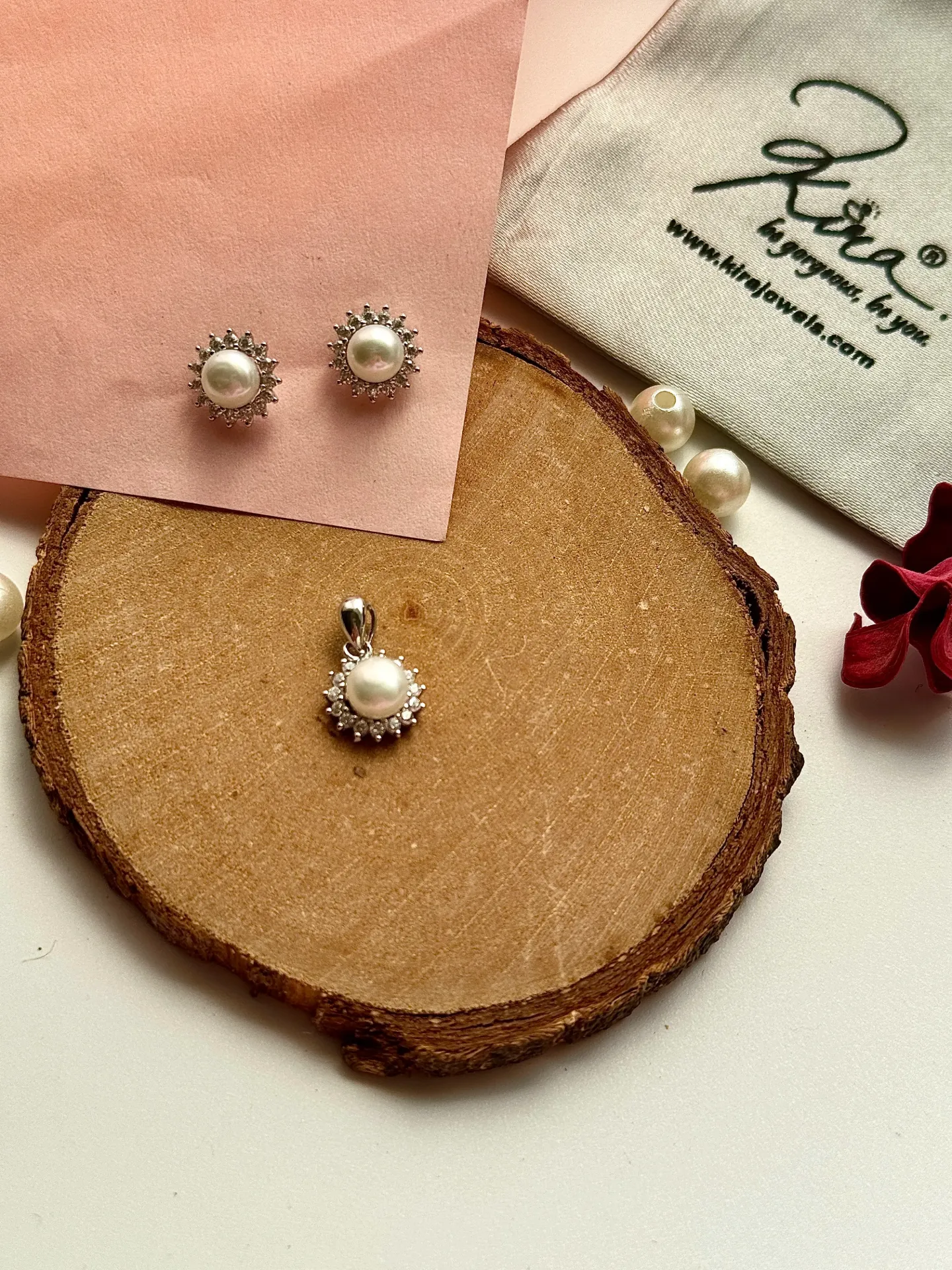 Ira Pearl Pendant Set