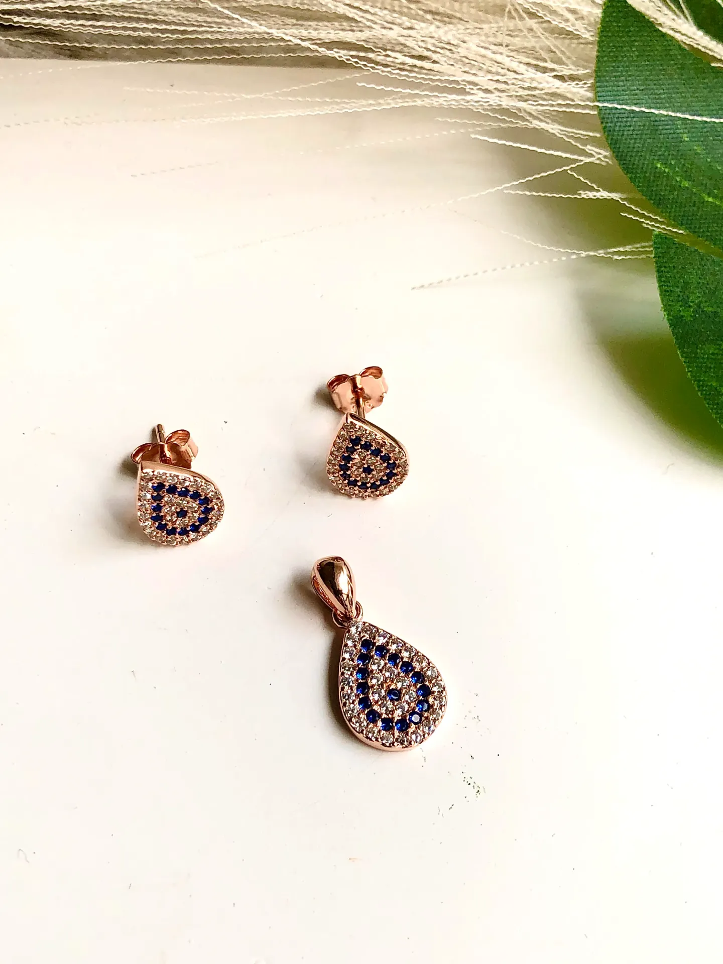 Blue Pear Pendant Set