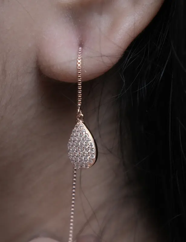 Rose Gold suhi Daga Earrings