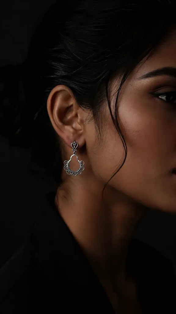 Silver Phool Earrings