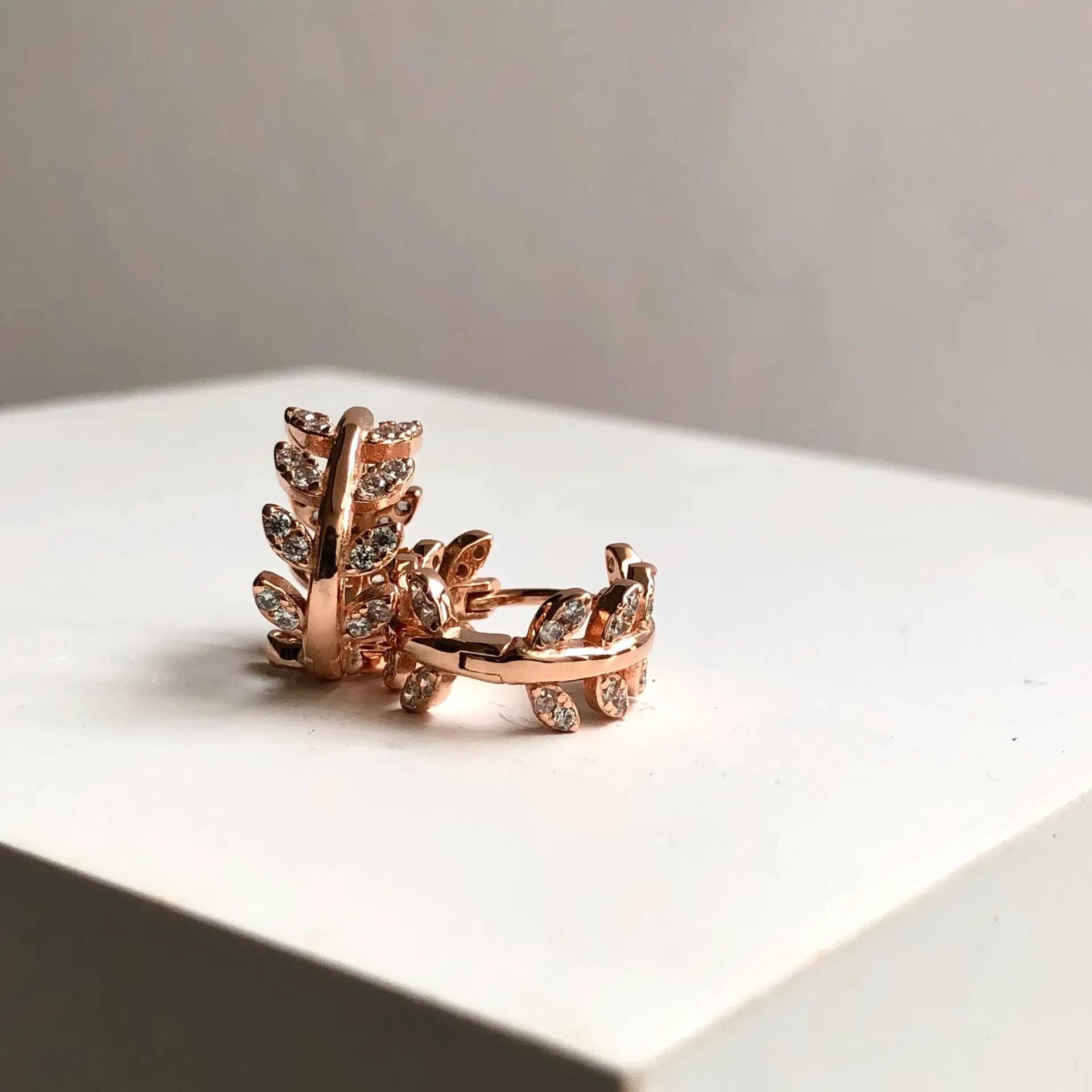 Rosegold Leafy Hoops