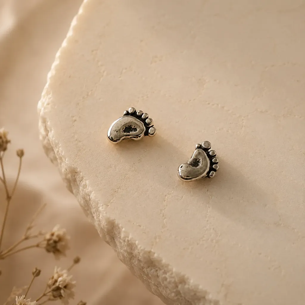 Silver Oxidised Feet Studs