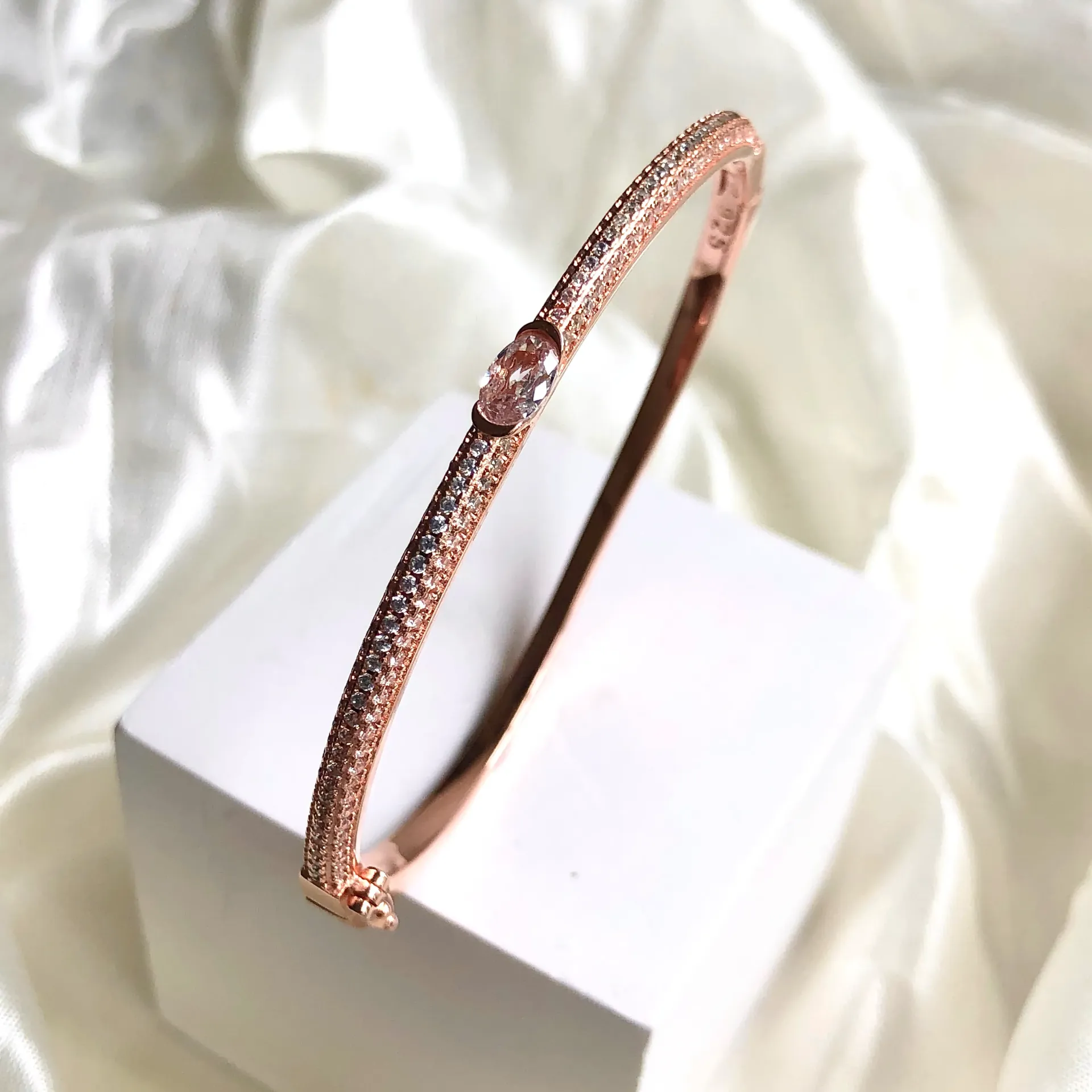 Rosegold Pink Stone Kada