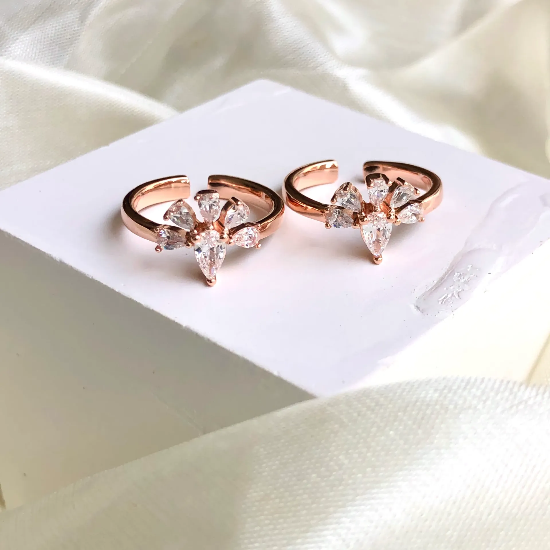 Vanki Rose Gold Toe Rings